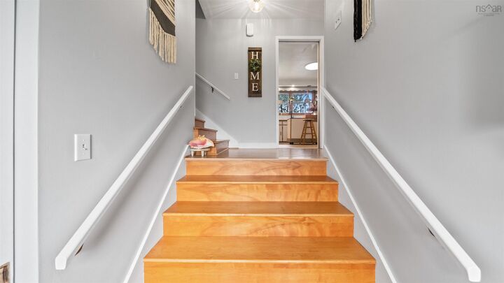 Property Photo:  7 Lakeview Drive  NS B0N 2T0 