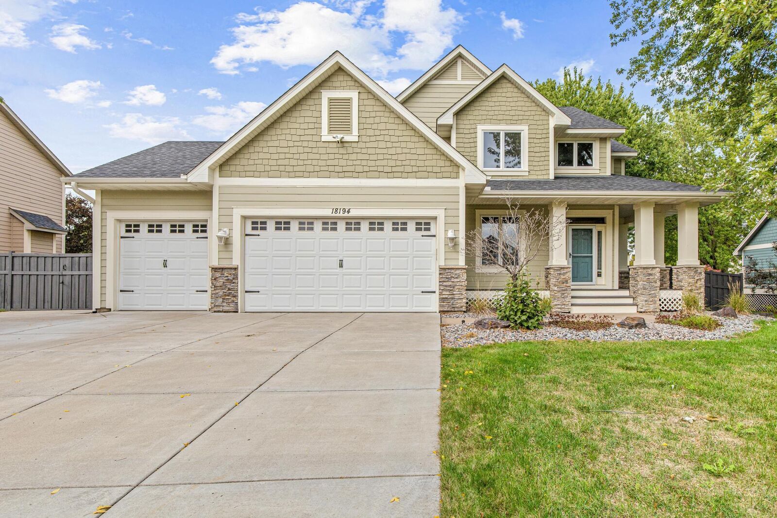 Property Photo:  18194 87th Avenue N  MN 55311 