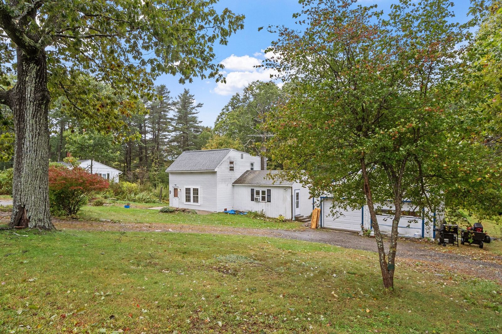 Property Photo:  393 South Rd  MA 01468 