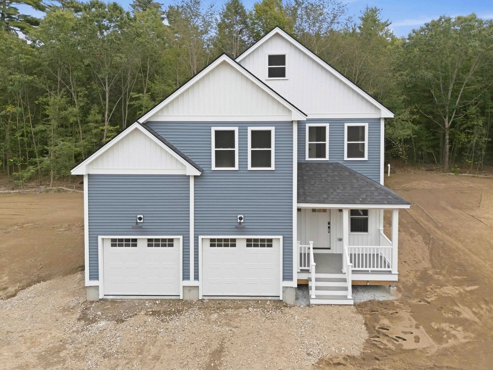 Property Photo:  38 Elmwood St 2  MA 01952 