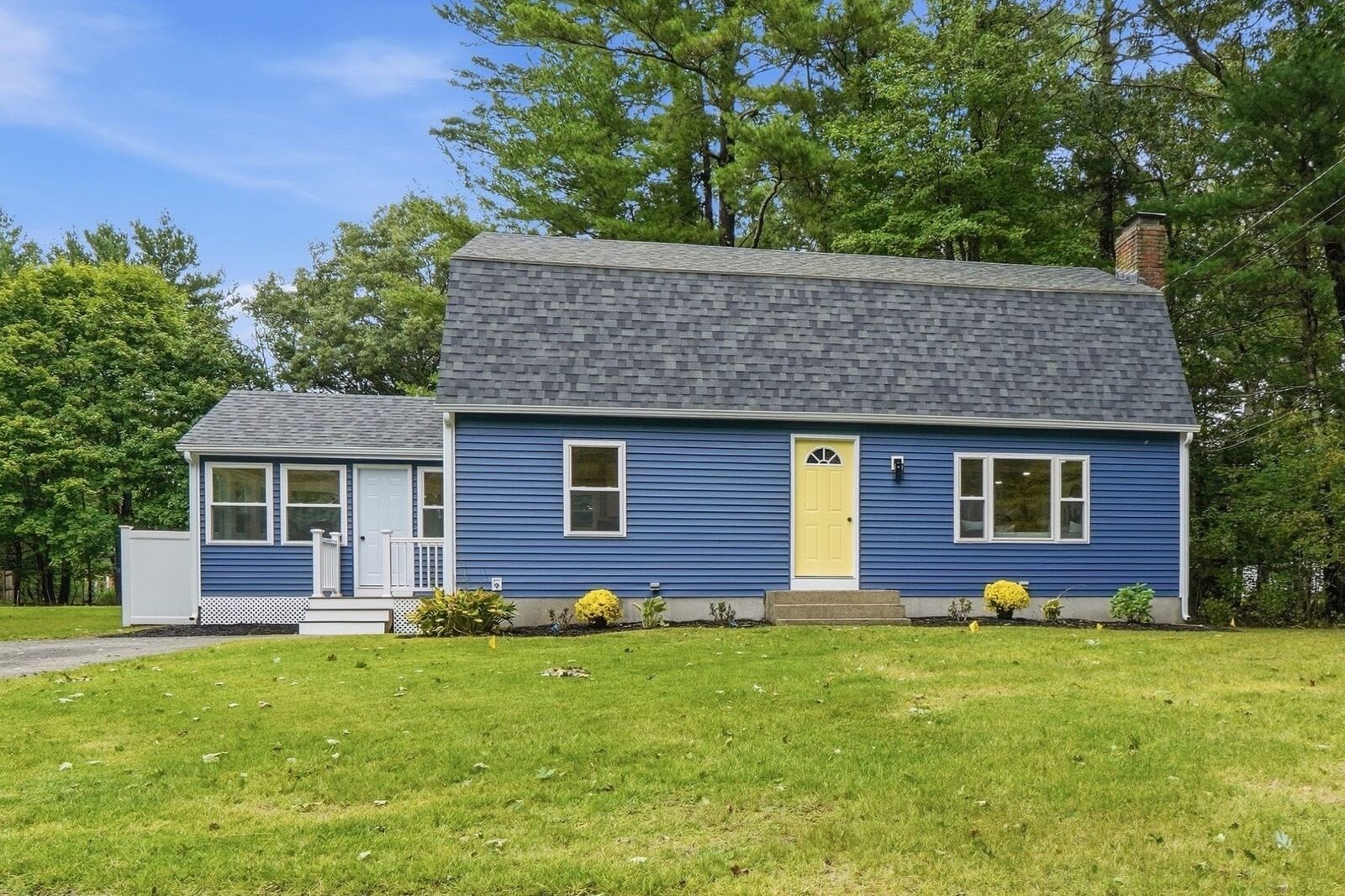 Property Photo:  78 Old Farm Rd  MA 02048 