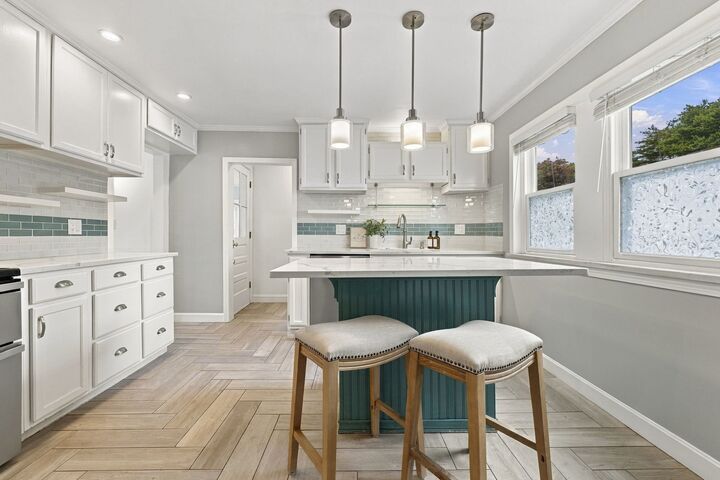Property Photo:  814 Lynnfield Street  MA 01940 