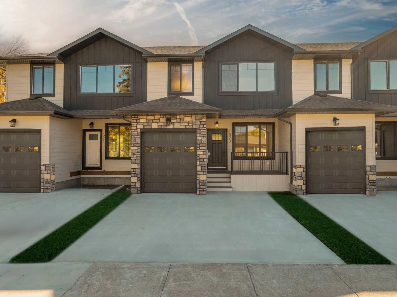 Property Photo: 1527 17 Street S AB T1K 0W9