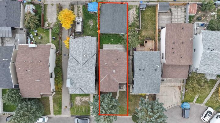 Property Photo: 61 Falmere Way NE AB T3J 2Y7