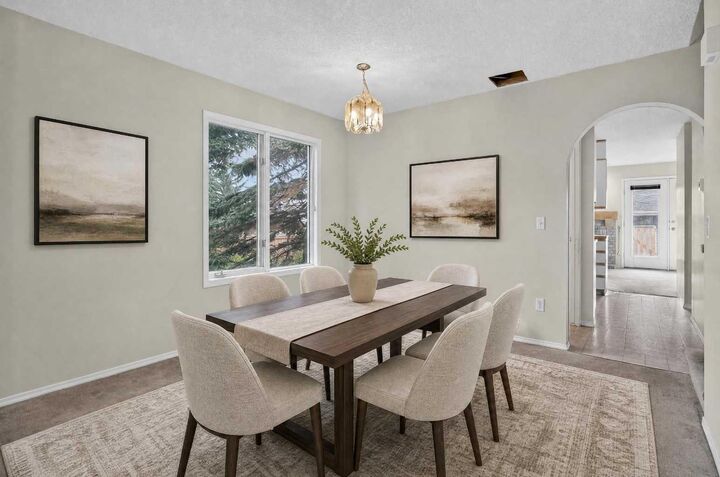 Property Photo:  259 Coachway Road SW  AB T3H 1B2 