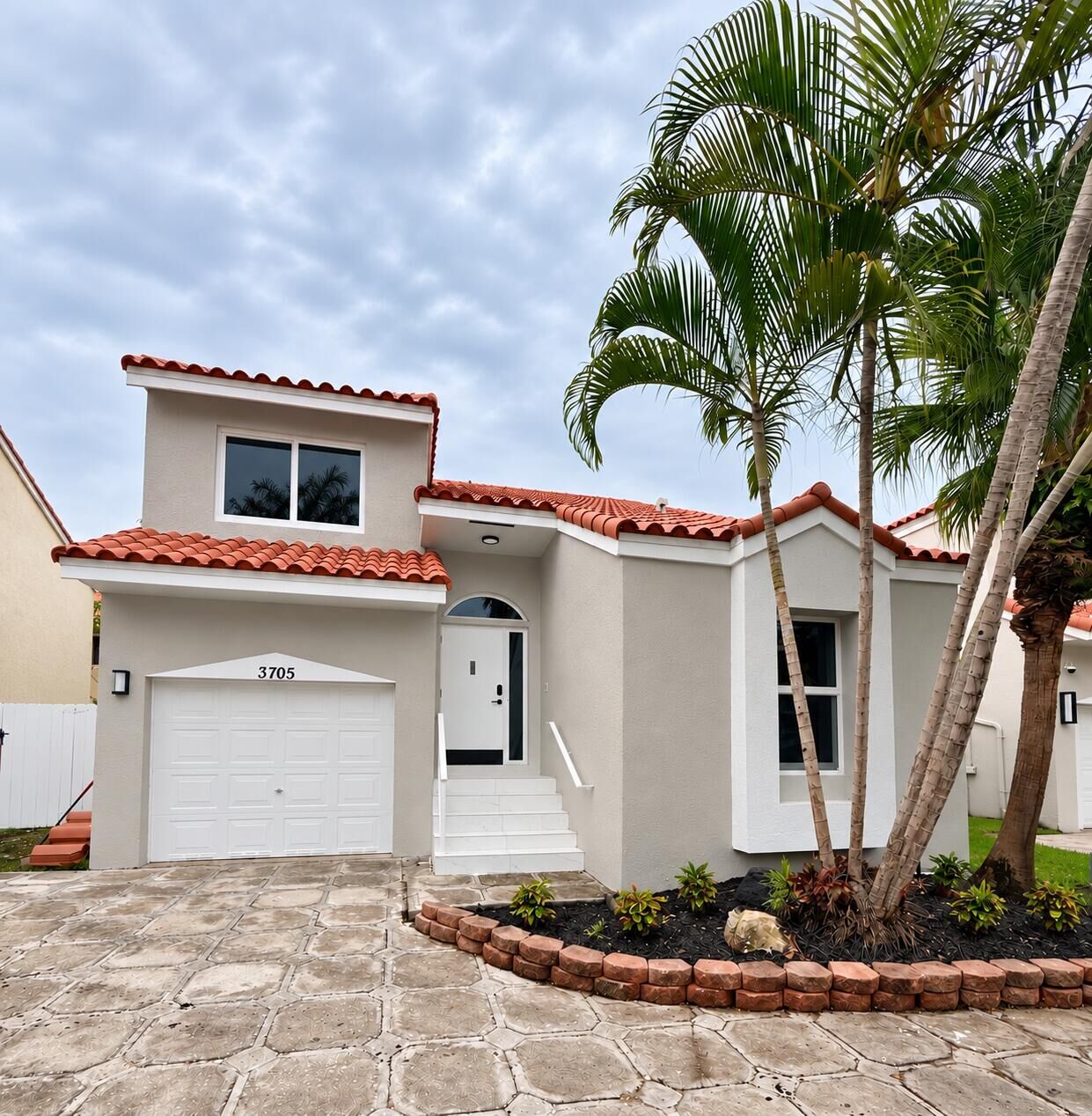 Property Photo: 3705 Valais Drive FL 33021