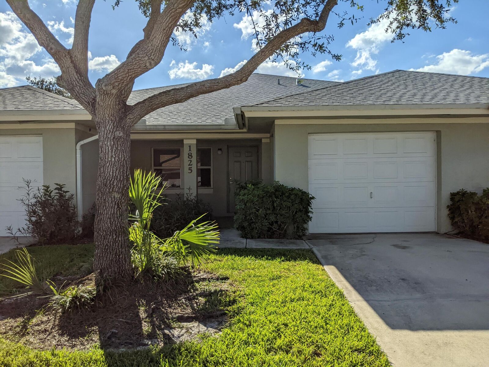 Property Photo: 1825 E Royal Tern Lane B FL 34982