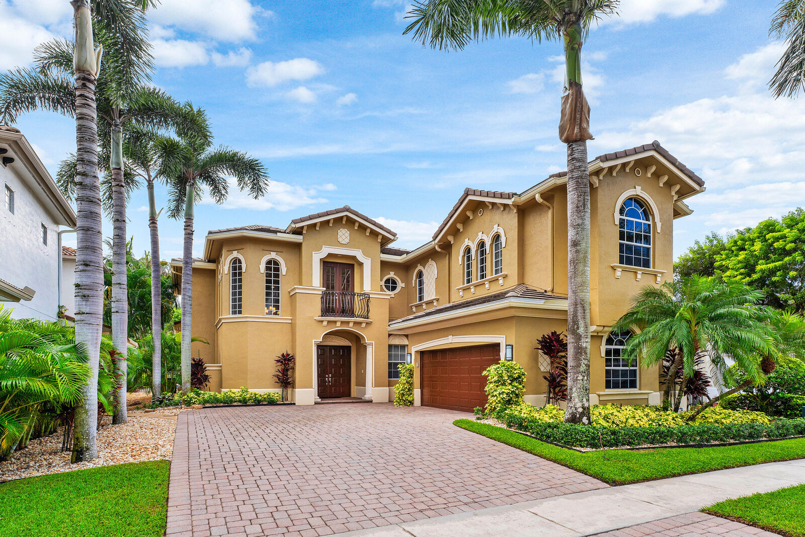 Property Photo:  8126 Valhalla Drive  FL 33446 