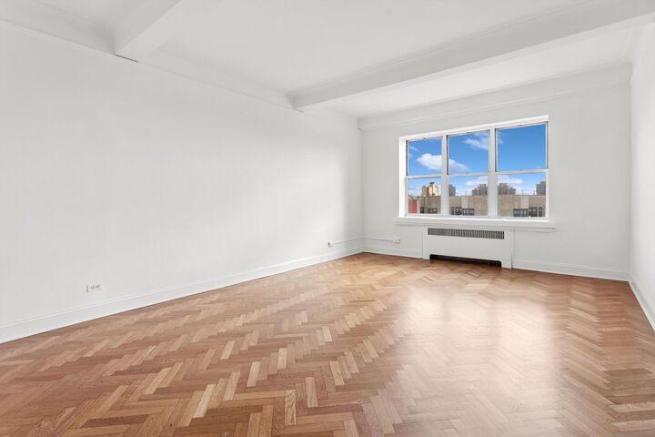 Property Photo:  255 Cabrini Boulevard 6G  NY 10040 