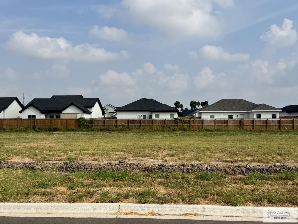 Property Photo: Lot 46 Oak St. 46 TX 78550