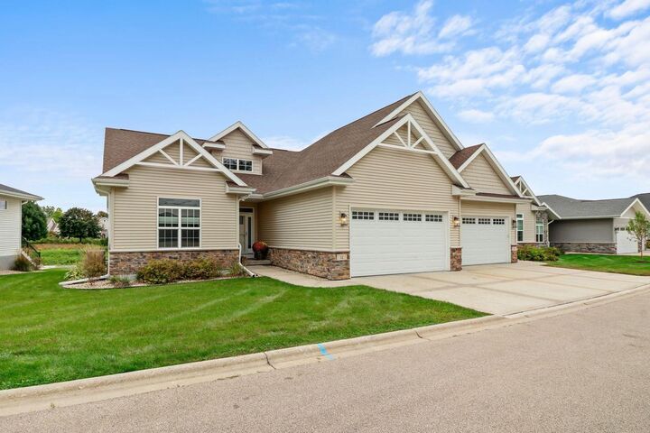 Property Photo: 12 Prince Way WI 53711