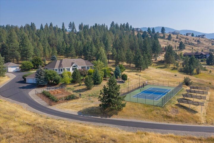 Property Photo:  3217 S Quinimose Rd  WA 99019 