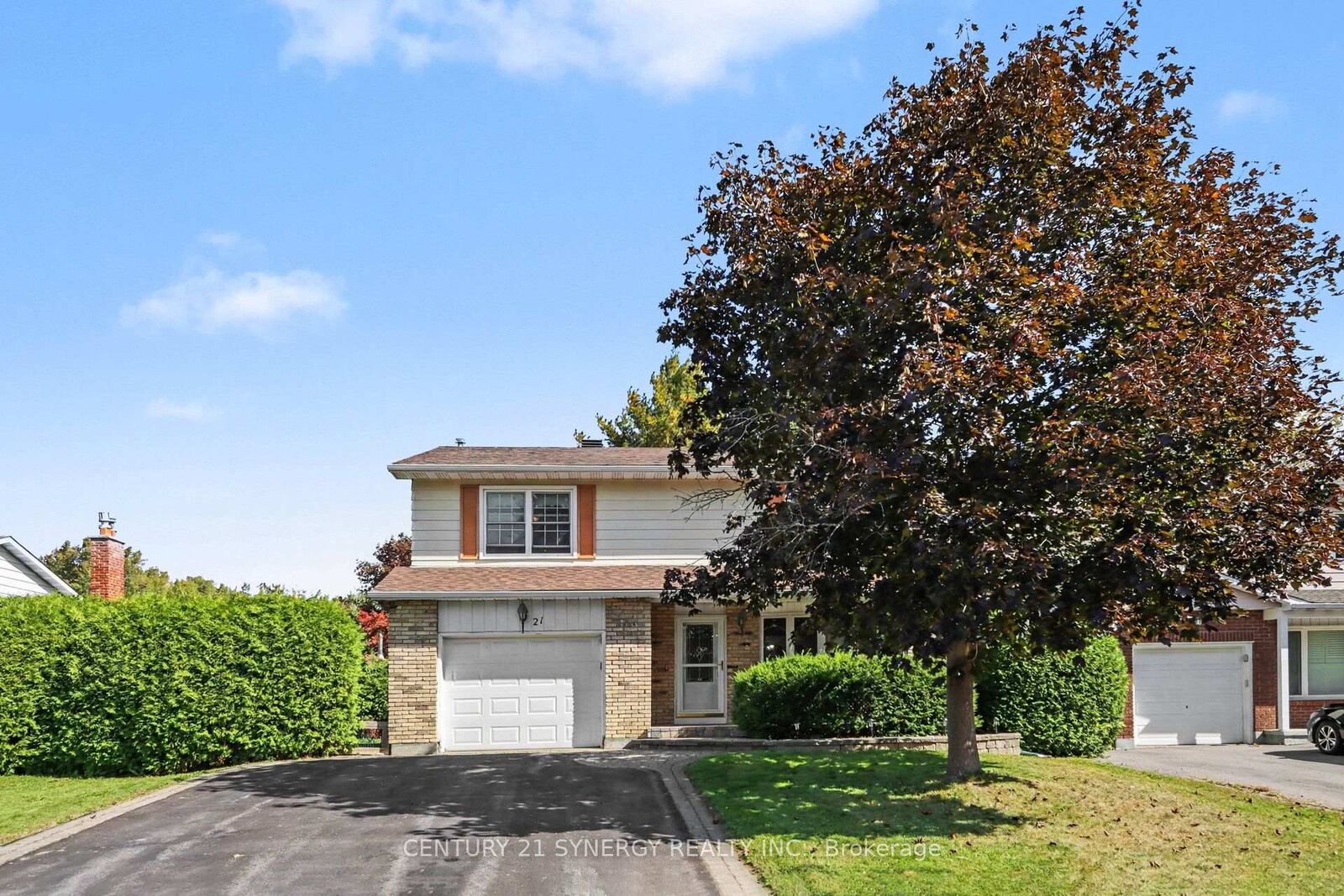 Photo de la propriété:  21 Alder Crescent  ON K1B 4X5 