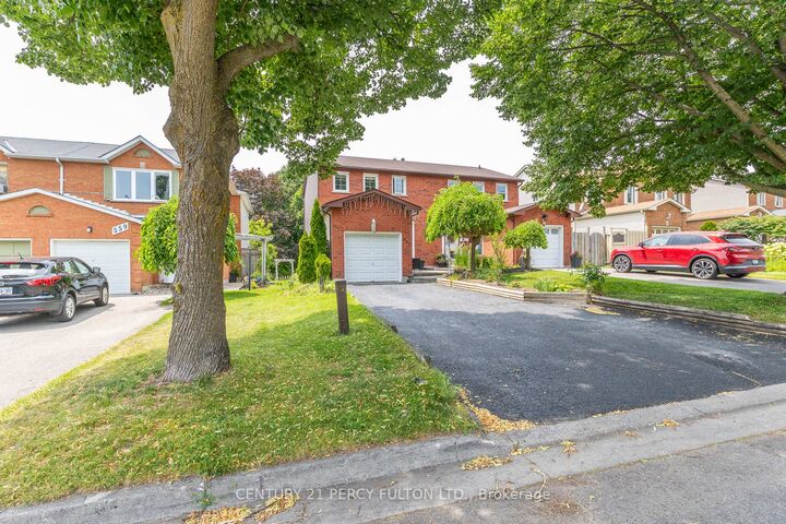 Property Photo: 557 Cobblehill Drive ON L1K 1Y6