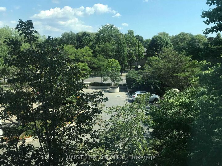 Property Photo:  188 Doris Avenue 310  ON M2N 6Z5 