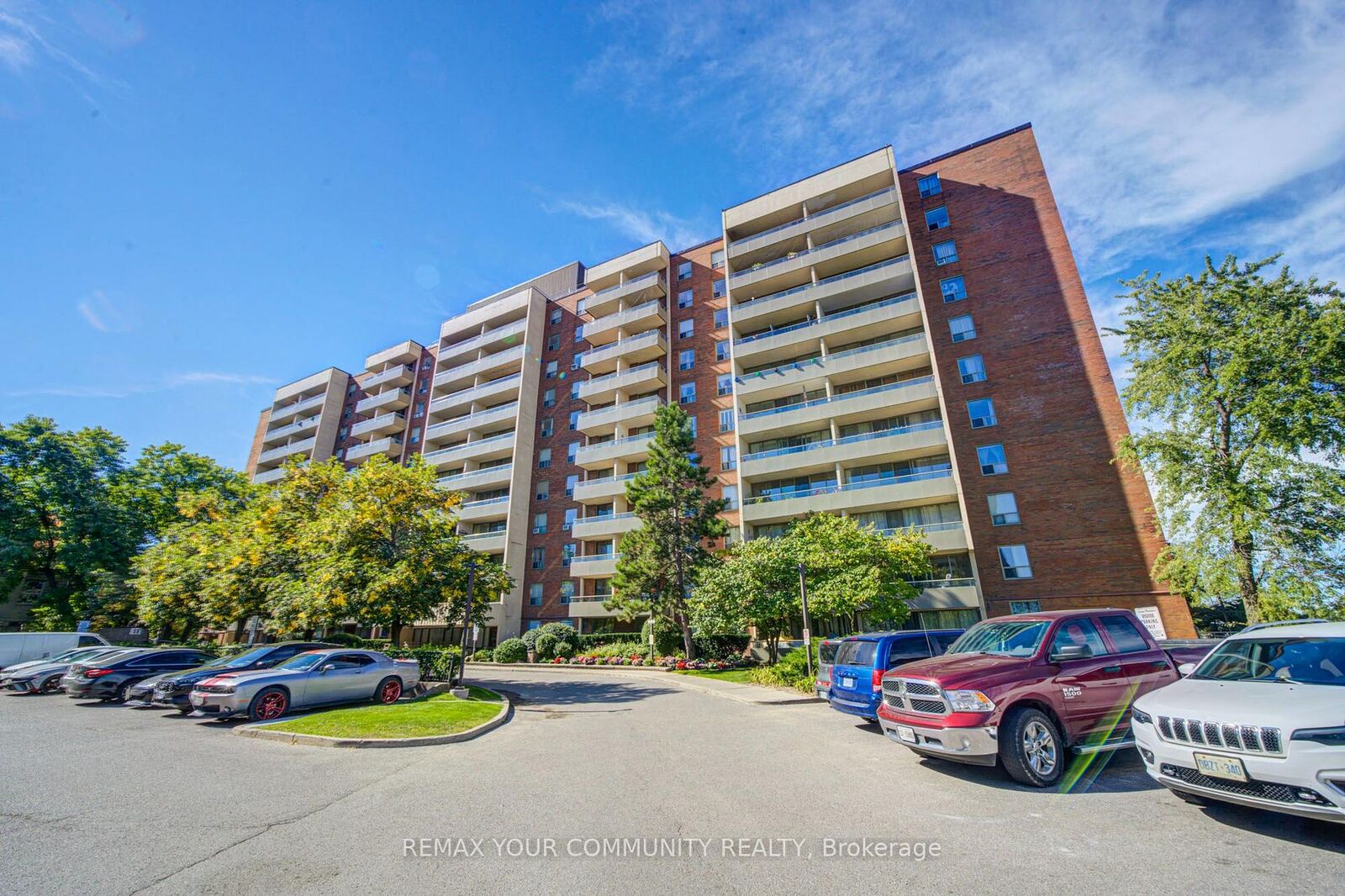Property Photo:  19 Four Winds Drive 711  ON M3J 2S9 