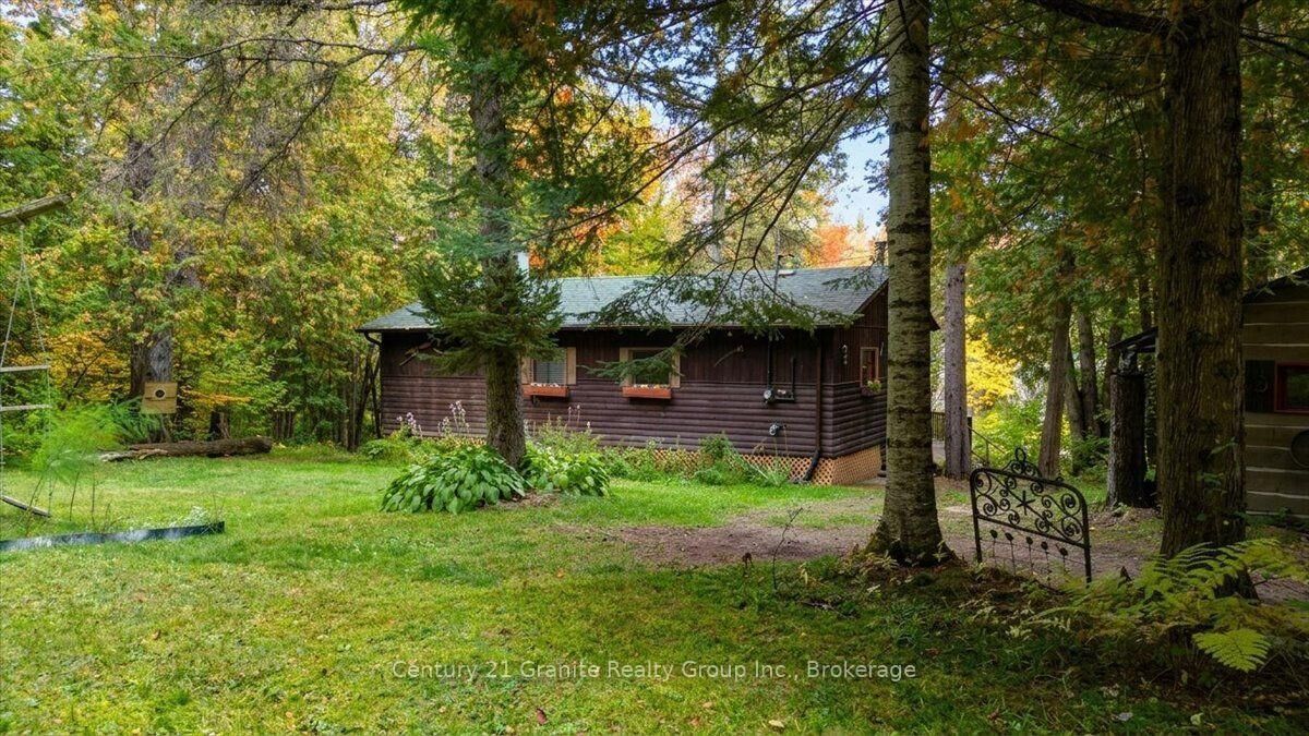 Property Photo: 26 Riverside Court ON K0L 1C0