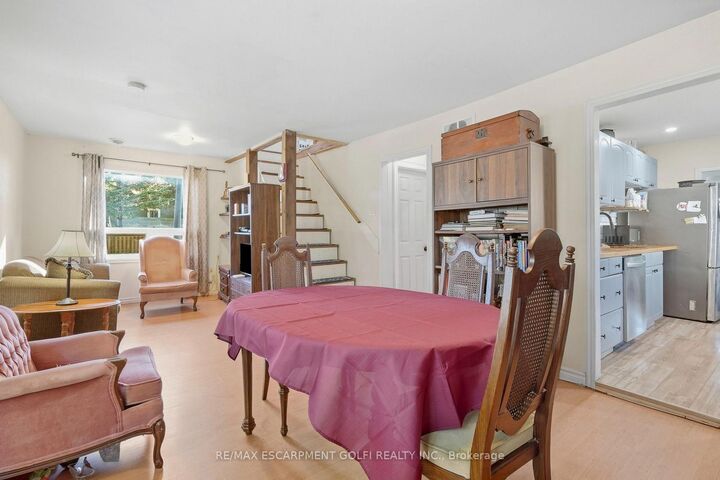 Property Photo:  21 Exeter Avenue  ON L3B 4X9 