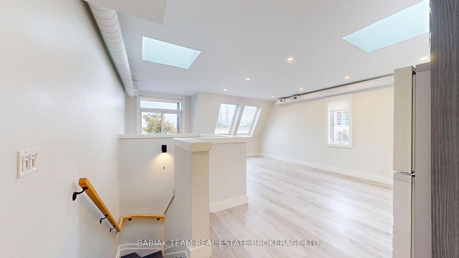 Property Photo: 55 Vine Avenue 301 ON M6P 1V6
