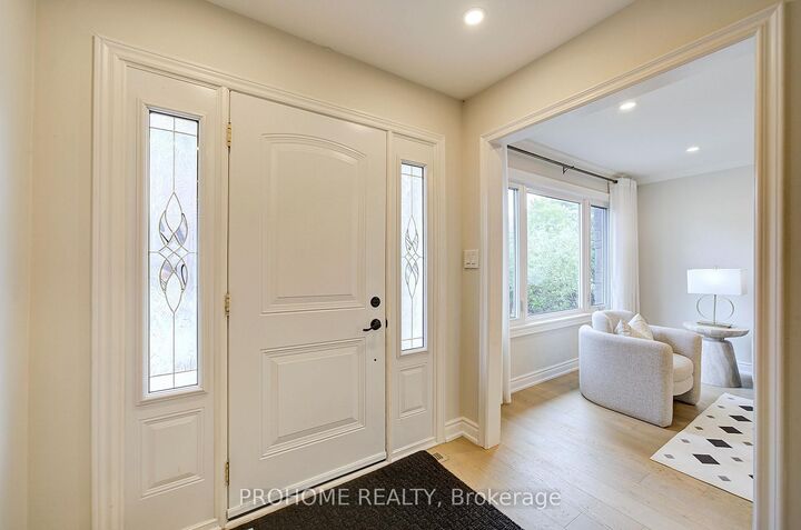 Property Photo:  36 Summerfeldt Crescent  ON L3R 2B2 