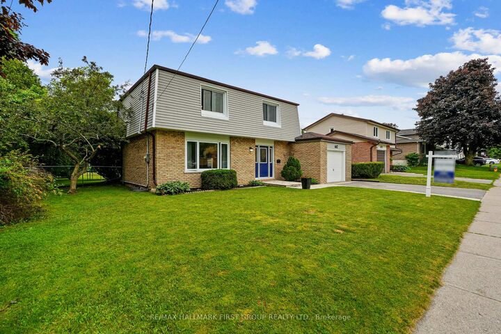 Property Photo:  667 Westwood Drive  ON K9A 4N3 