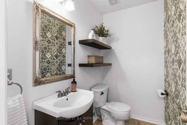 Property Photo:  22 Ridwell Street  ON L4N 0X2 