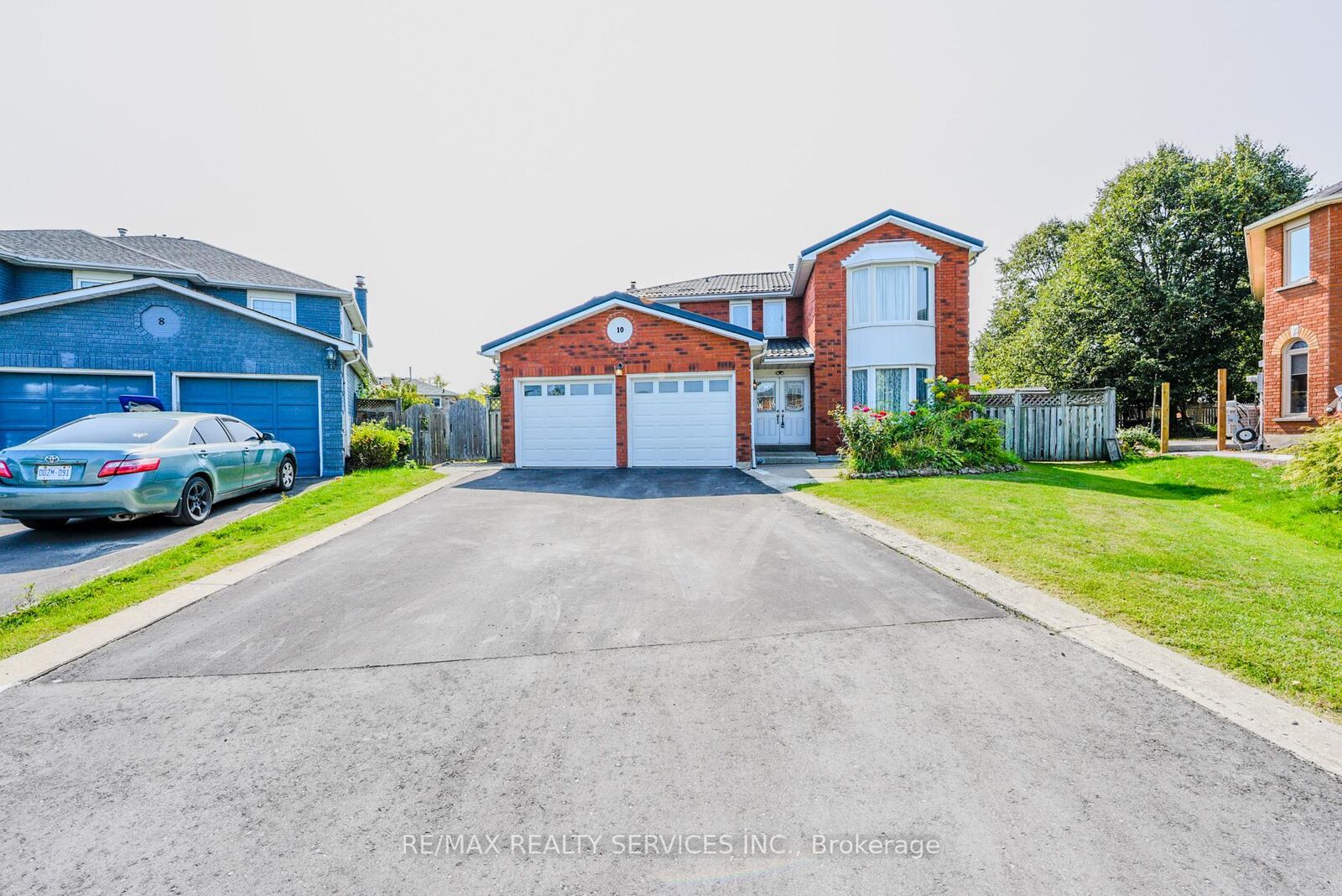 Property Photo:  10 St Mark Place  ON L6X 3W5 
