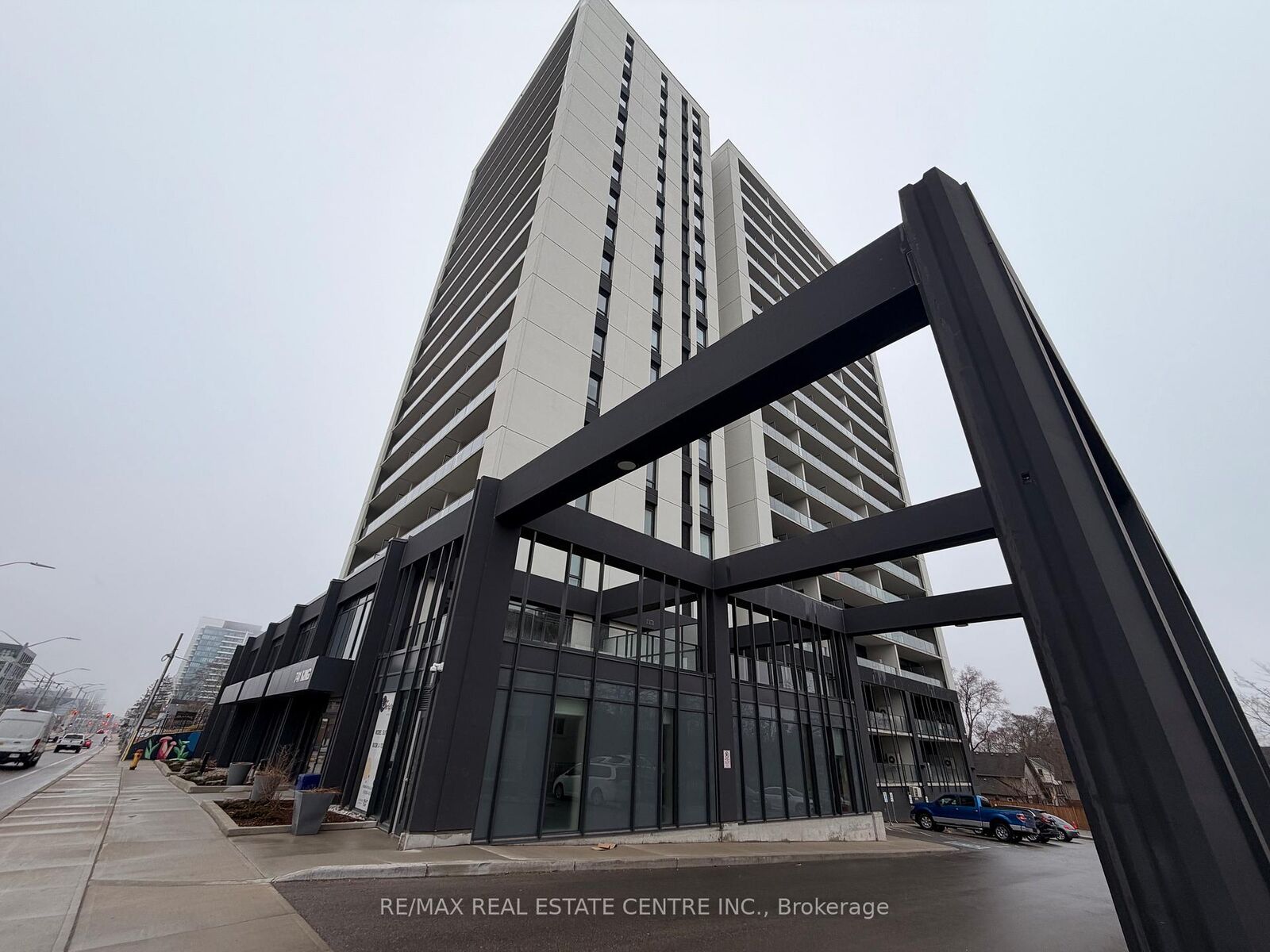 Property Photo:  741 King Street W 301  ON N2G 0E9 