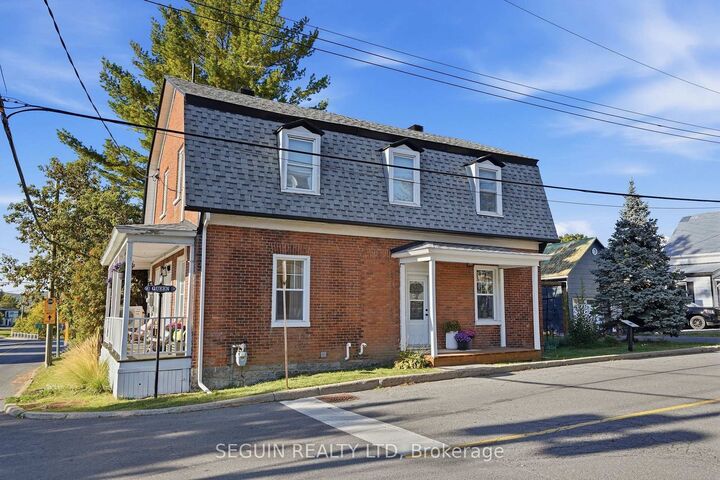 Property Photo:  31 John Street  ON K0B 1K0 