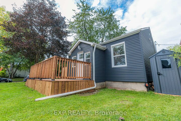 Property Photo:  18 Nelson Avenue  ON L1S 1Z7 