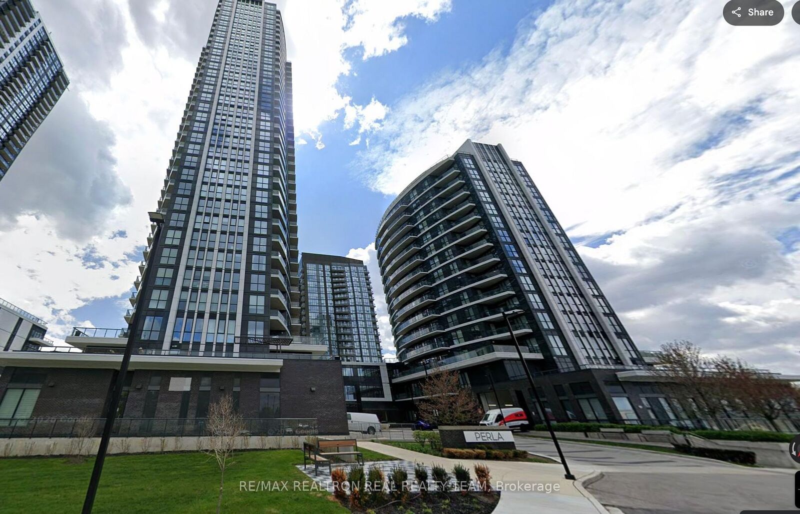 Photo de la propriété: 35 Watergarden Drive 720 ON L5R 0G8