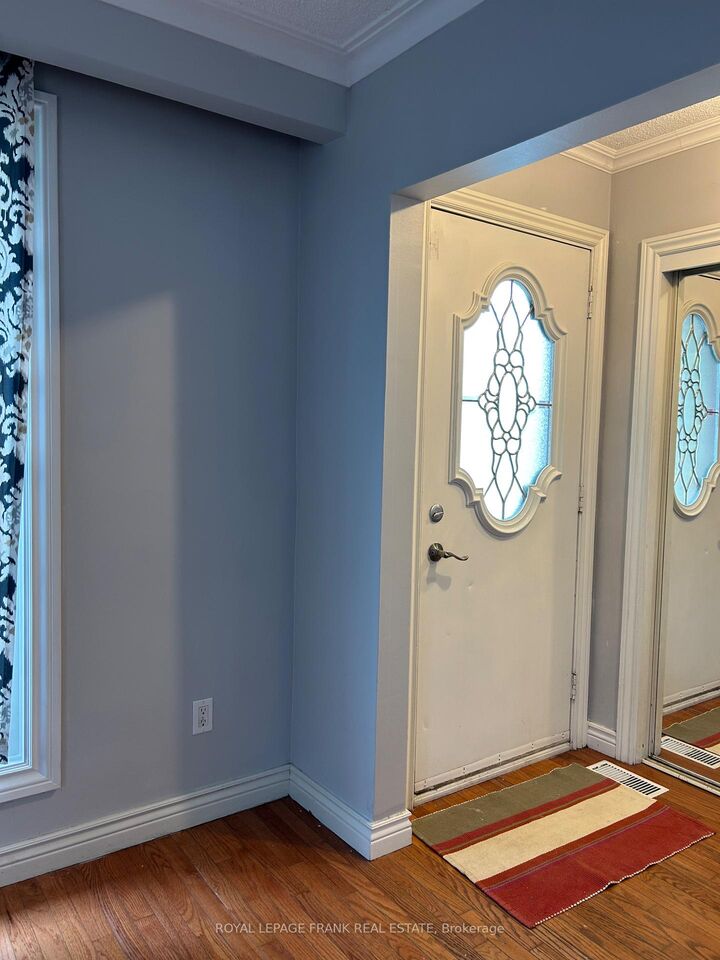 Property Photo:  587 Harmony Road S  ON L1H 6V3 