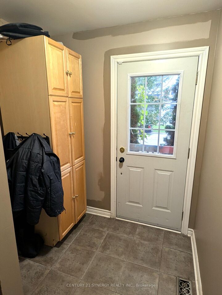 Property Photo:  60 Johnston Street  ON K7C 4R7 