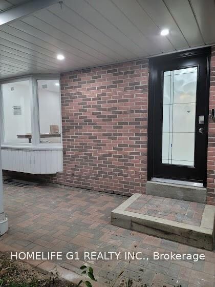 Property Photo:  99 Aspenwood Drive  ON M2H 2E8 