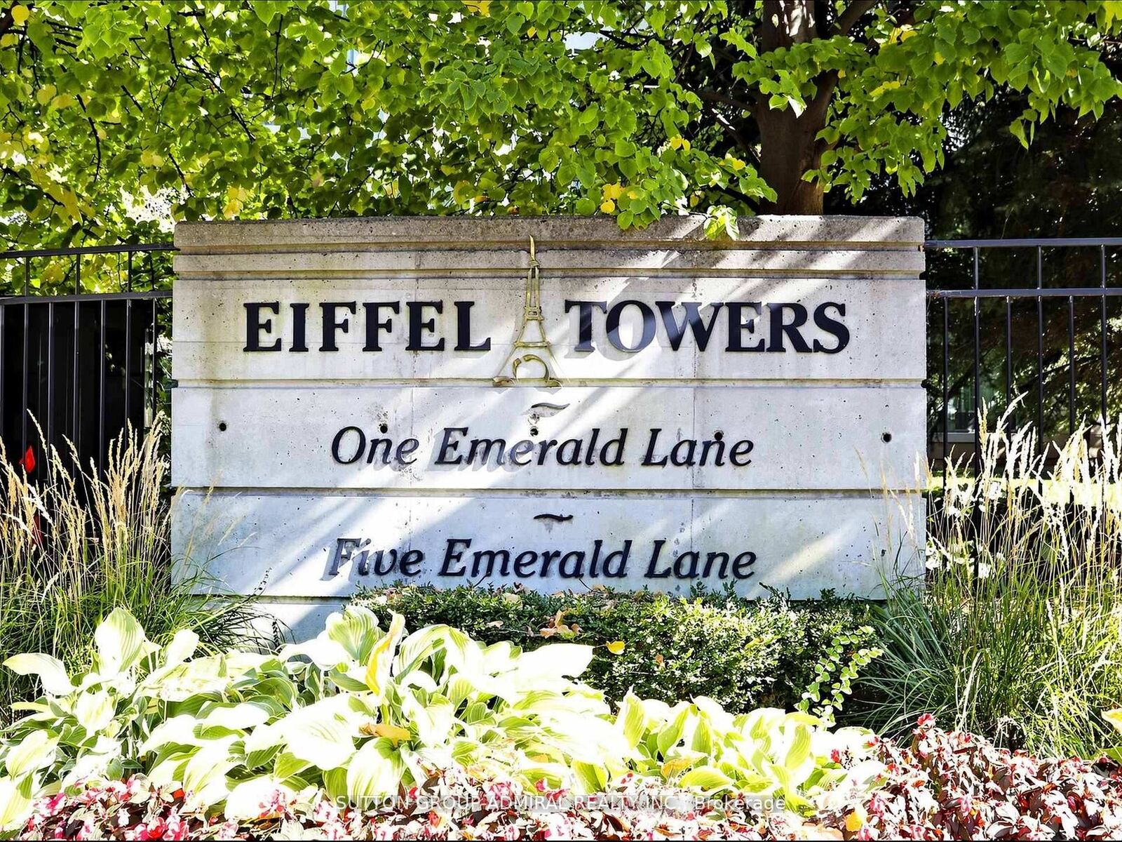 Property Photo:  1 Emerald Lane 704  ON L4J 8N2 