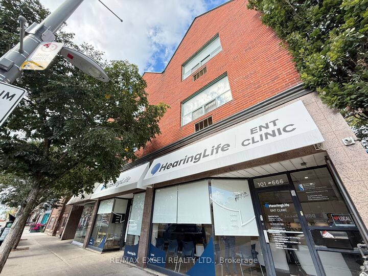 Property Photo:  666 St Clair Avenue 304  ON M6C 1B1 