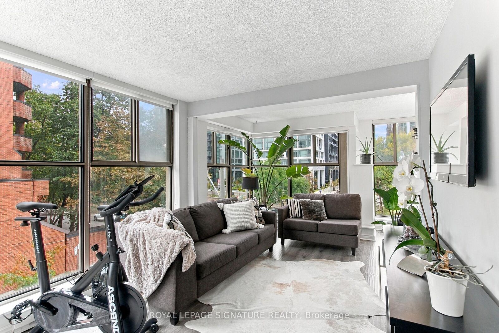 Property Photo:  65 Scadding Avenue 301  ON M5A 4L1 