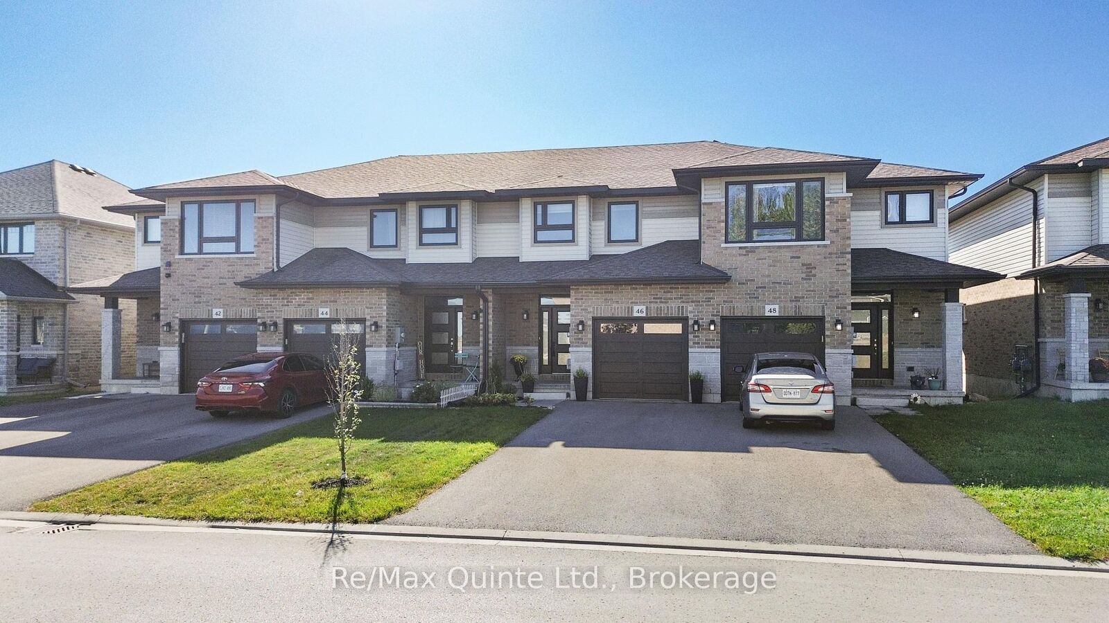 Property Photo:  46 Cottonwood Drive  ON K8N 0J2 