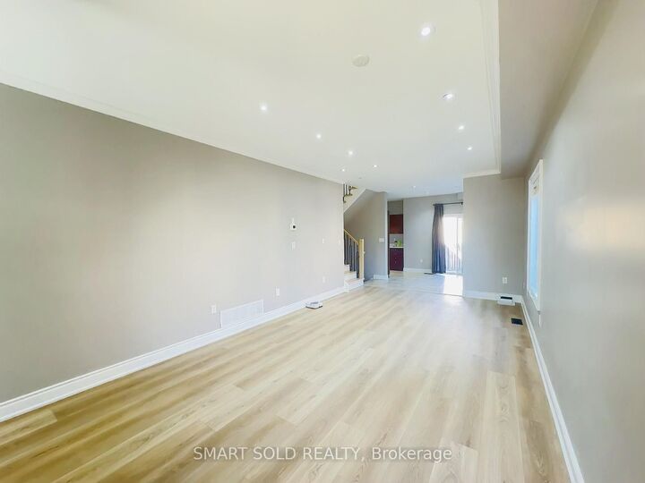 Property Photo:  80 Greenstem Crescent  ON L8E 0A8 