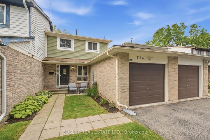 Property Photo: 865 Gentry Crescent ON L1K 1L6
