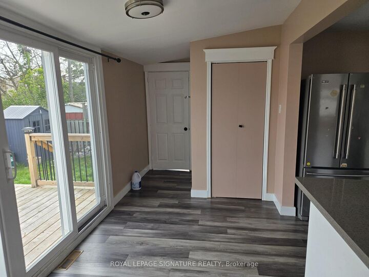 Property Photo:  38 Glynn Road Main  ON L1S 2C3 