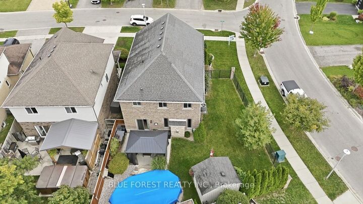 Property Photo:  1197 Cardinal Road  ON N6M 0C1 