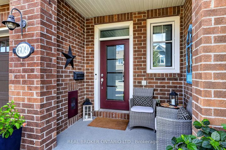 Property Photo:  609 Egret Way  ON K2J 6K9 