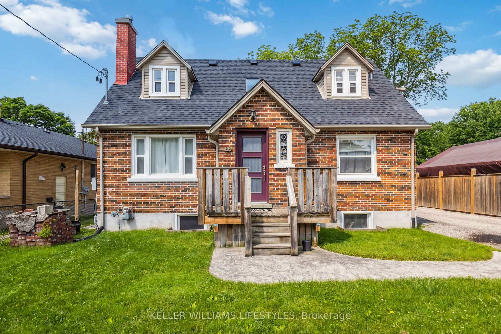 Property Photo:  88 Britannia Avenue Upper  ON N6H 2J2 
