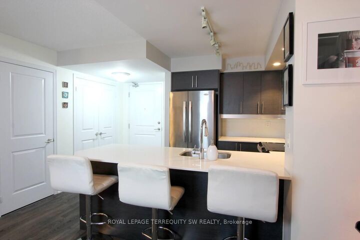 Property Photo: 65 East Liberty Street 508 ON M6K 3R2