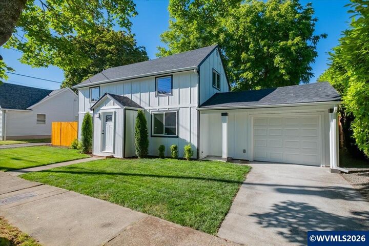 Property Photo:  1965 Breyman St NE  OR 97301 