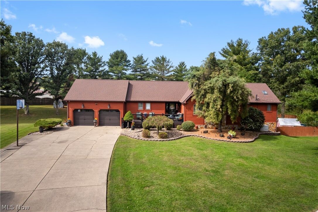 Property Photo:  389 Meadowland Drive  WV 26150 