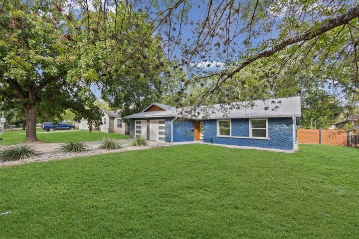 Property Photo:  7404 Gunnison Pass 1  TX 78724 