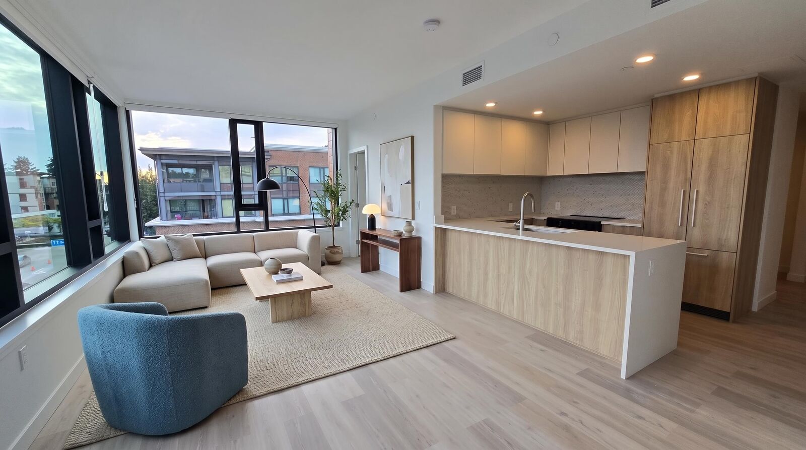 Property Photo:  1616 Lloyd Avenue 309  BC V7P 1S5 