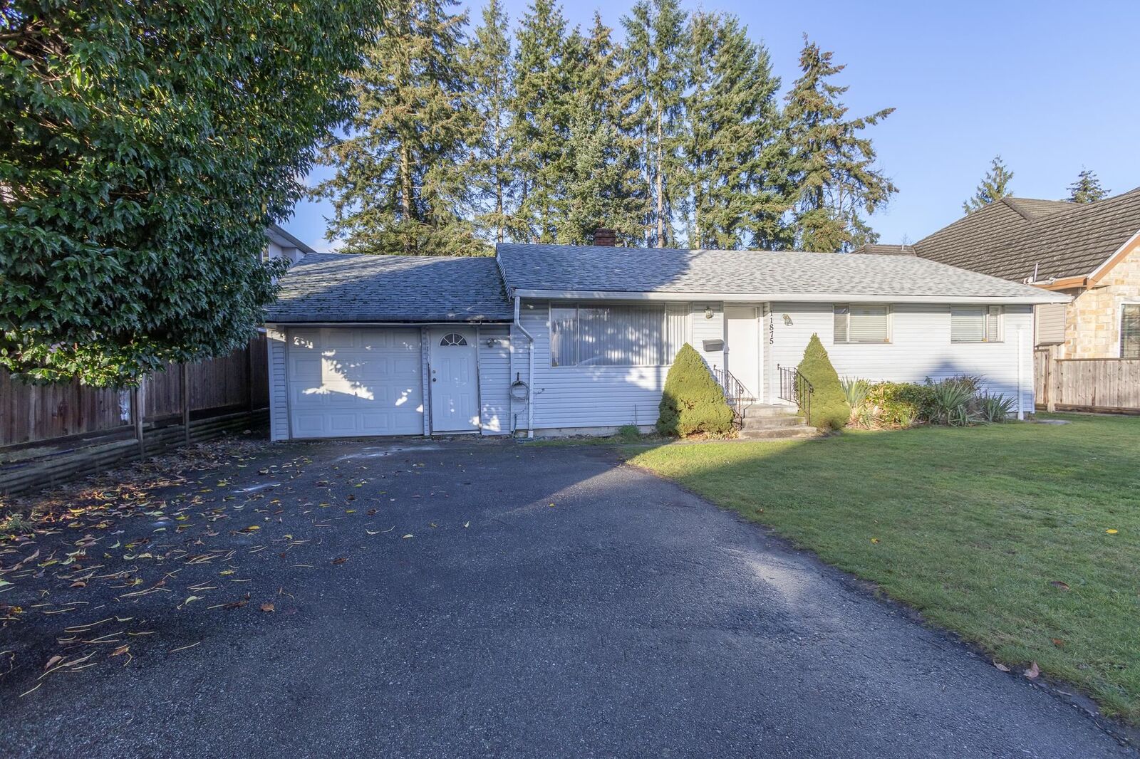 Property Photo:  11875 82 Avenue  BC V4C 2C6 